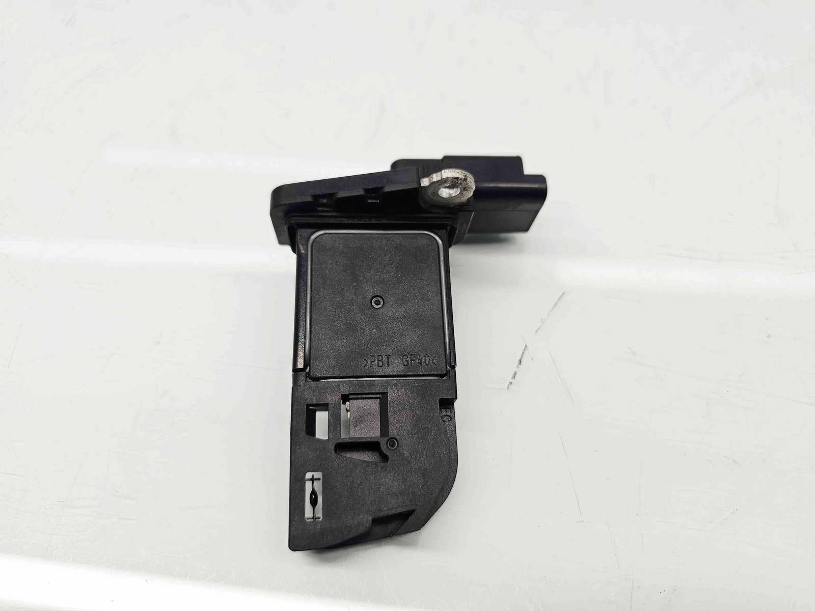 Senzor debitmetru aer Citroen C4 Cactus [Fabr 2014-2017] 9677093080 01 1.6 HDI DV6FD 73KW / 100CP - imagine 1