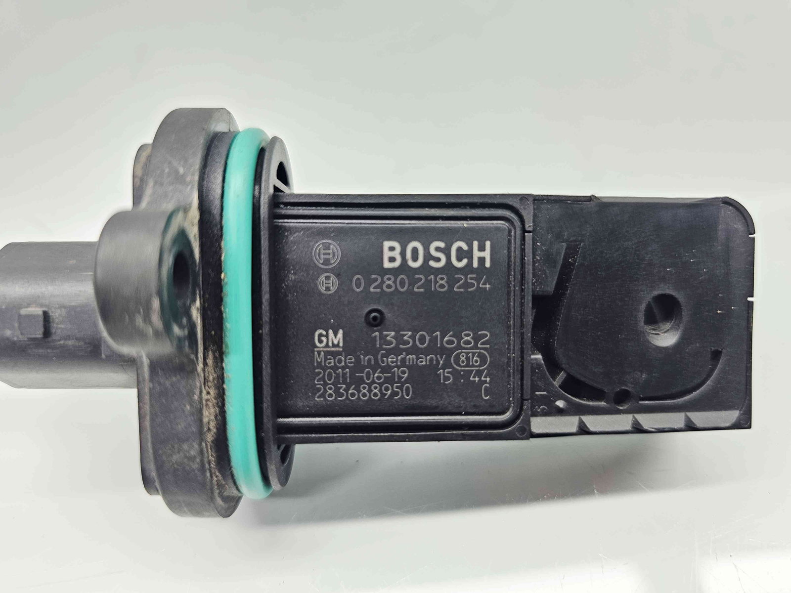 Senzor debitmetru aer Opel Astra J [Fabr 2009-2015] 13301682 1.4 Benz A14XER 74KW / 100CP - imagine 2