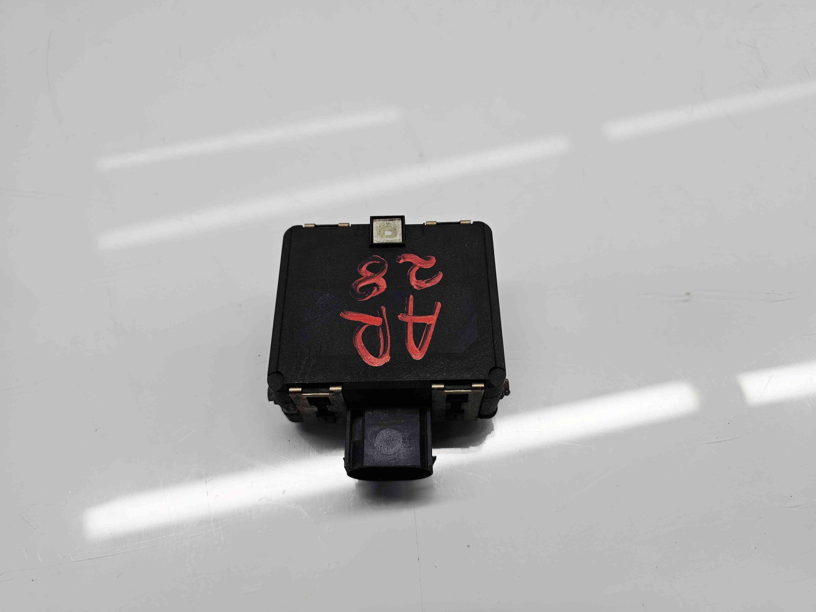 Senzor radar distronic Skoda Superb III Combi (3V5) [Fabr 2015-2024] 3Q0907561C - imagine 1