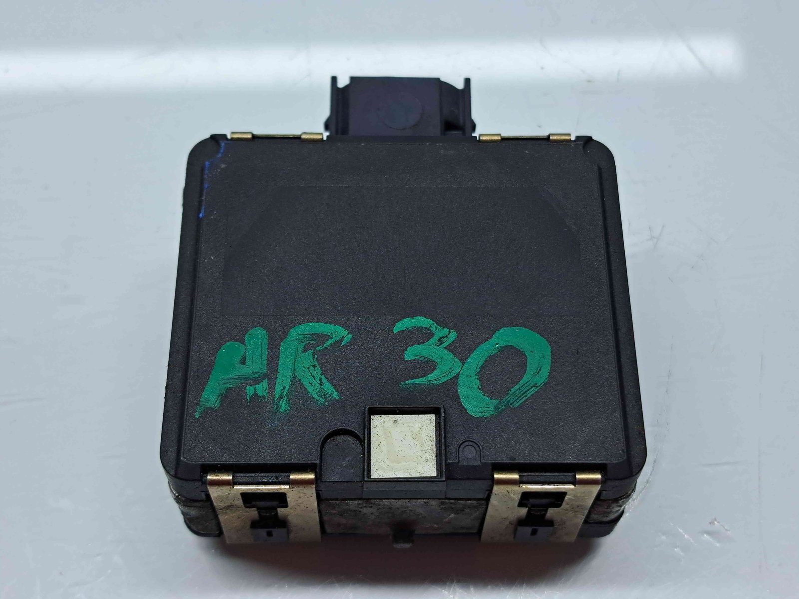 Senzor radar distronic Volkswagen Passat B8 Variant (3G5) [Fabr 2015-prezent] 3Q0907561C - imagine 3