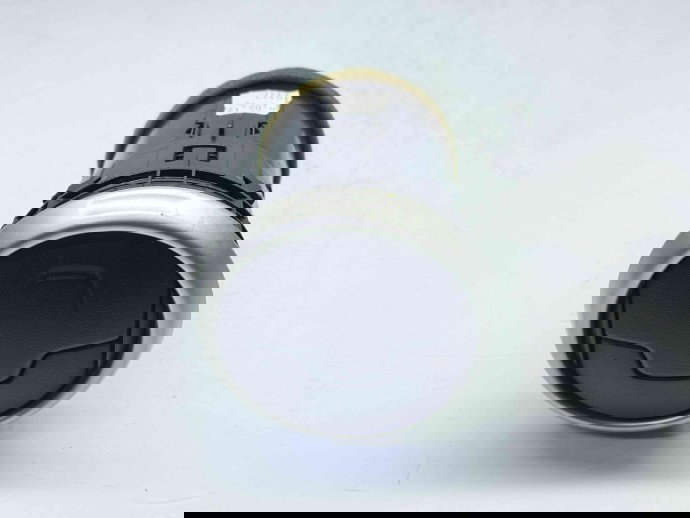  Grila aerisire centrala dreapta Nissan Qashqai Facelift (2) [Fabr 2009-2013] 68760-JD10A