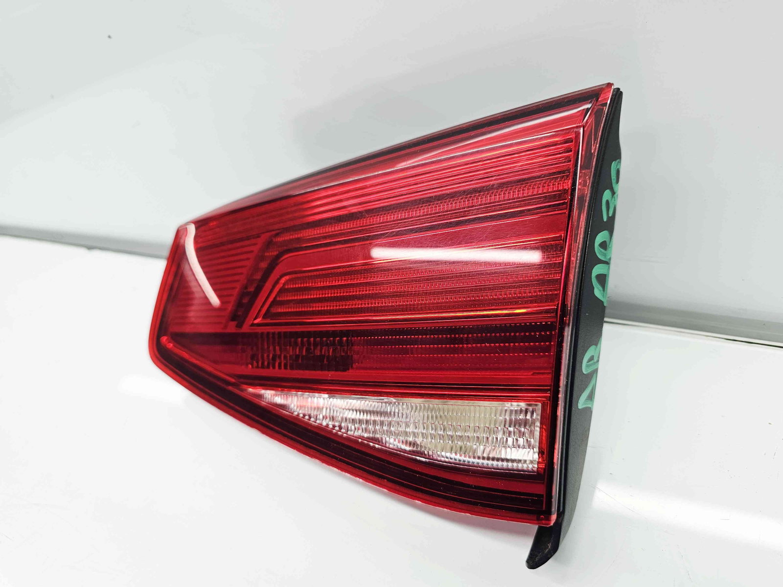 Stop haion dreapta Volkswagen Passat B8 Variant (3G5) [Fabr 2015-prezent] FULL LED - imagine 3