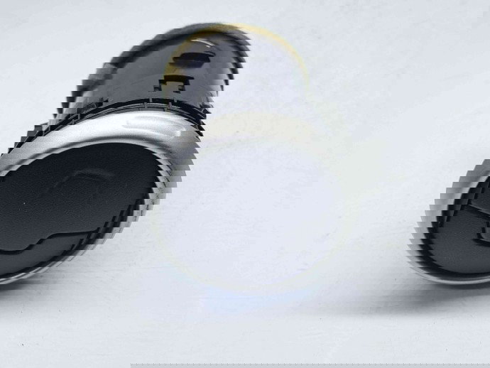  Grila aerisire centrala stanga Nissan Qashqai Facelift (2) [Fabr 2009-2013] 68760-JD10A