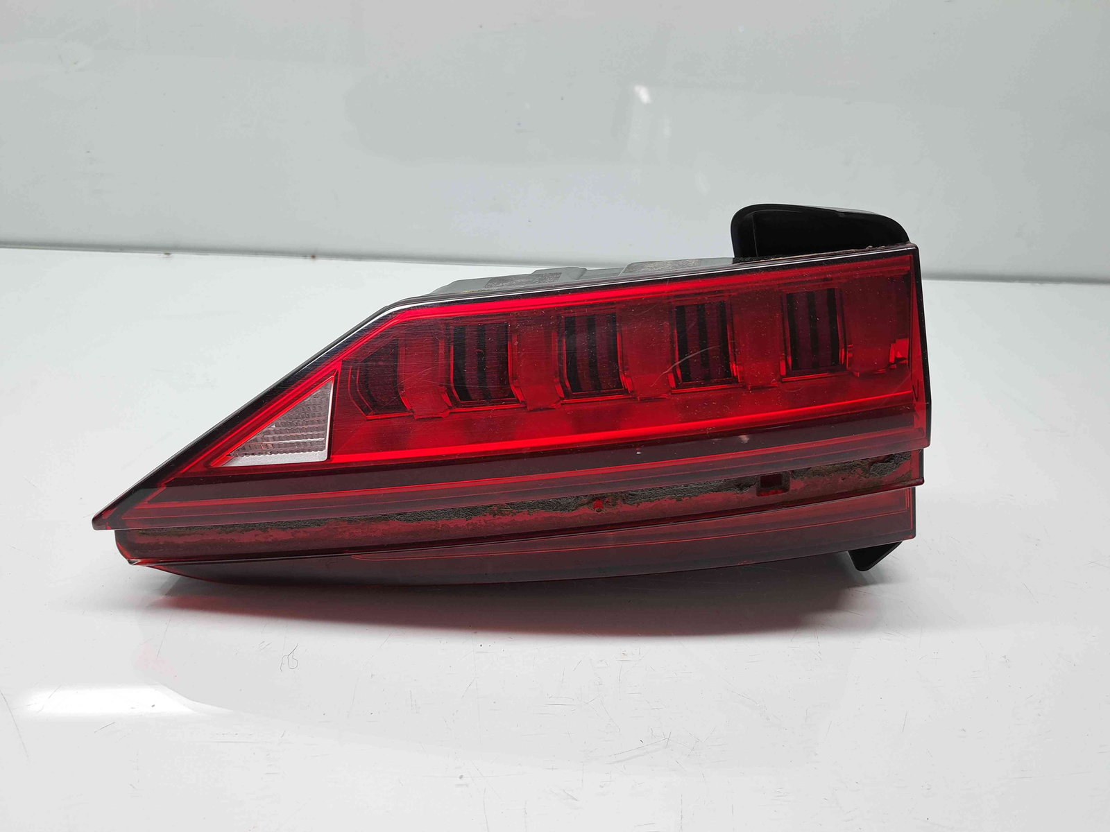 Stop haion stanga Audi A6 (4A2, C8) S-line [Fabr 2018-2025] 4K5945093A - imagine 1