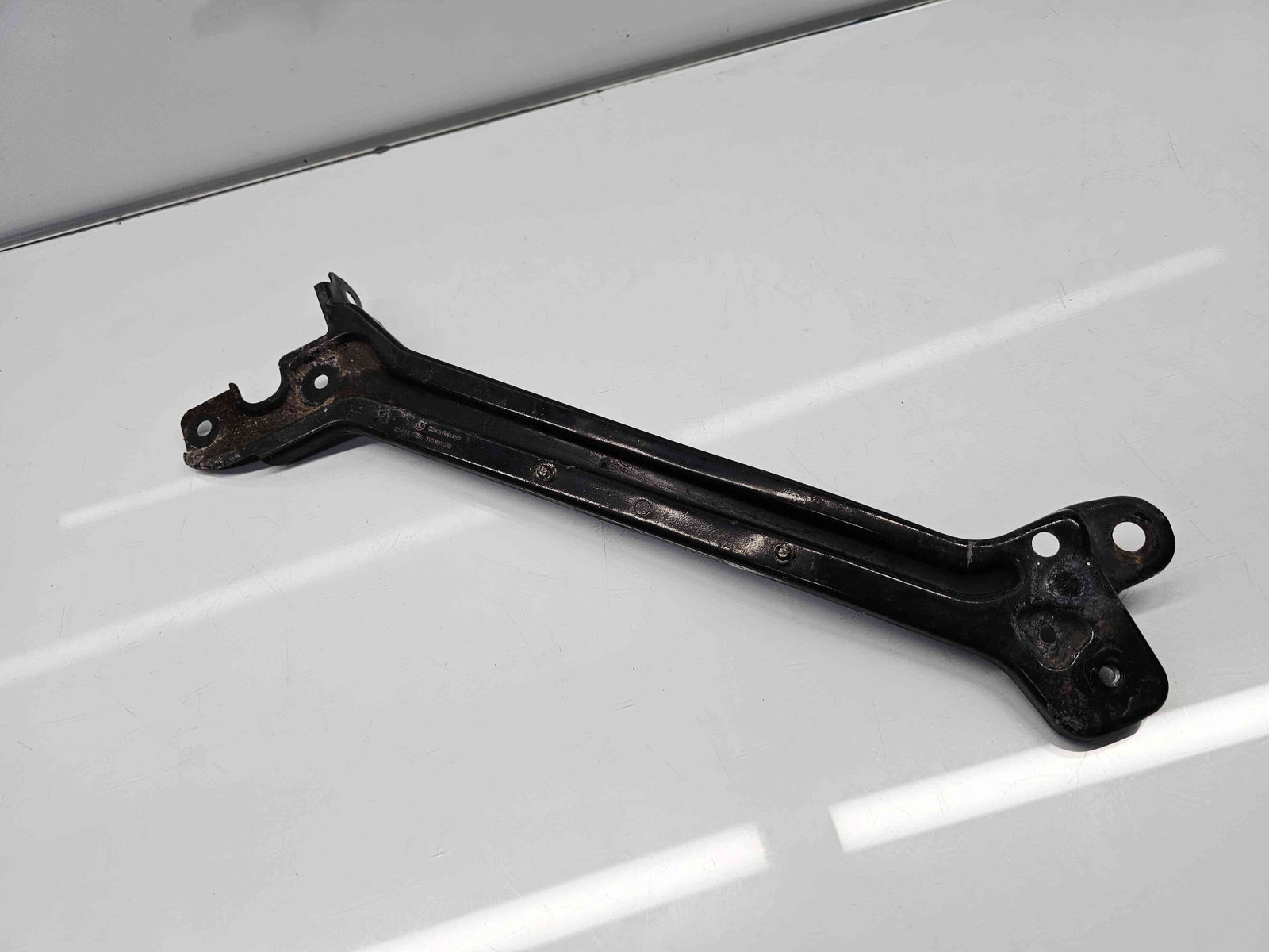 Suport far dreapta Skoda Superb III Combi (3V5) [Fabr 2015-2024] 3V0806930 - imagine 4