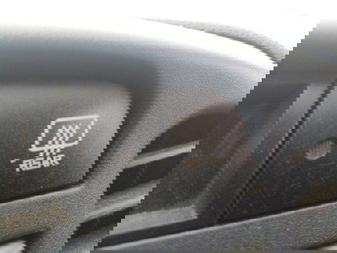 Buton dezaburire luneta Hyundai Accent 1.5 diesel OEM 2005-2008