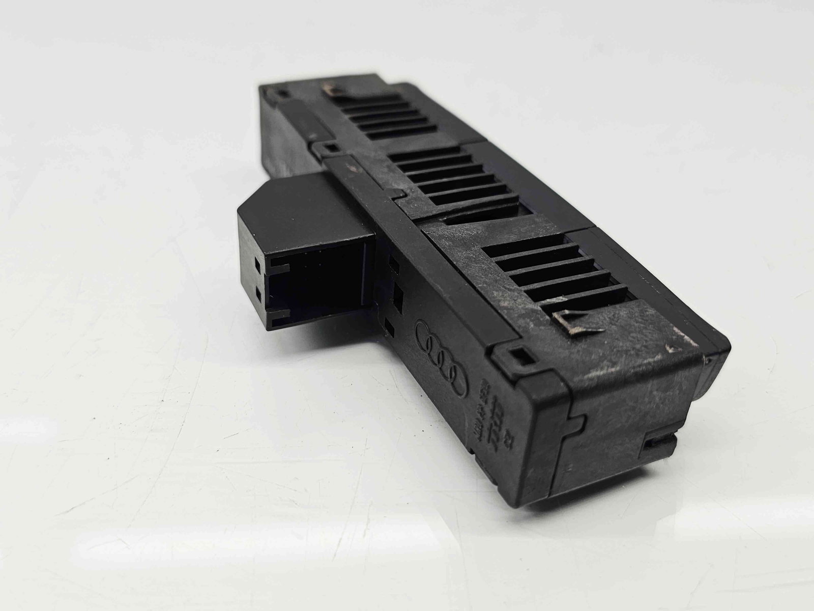 Buton ESP Audi A4 (8K2, B8) [Fabr 2008-2015] 8K0959673 - imagine 3