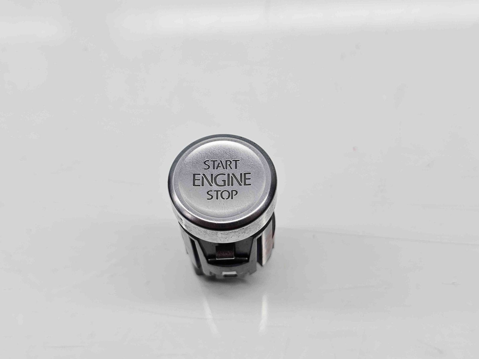 Buton START/STOP Volkswagen Passat B8 Variant (3G5) [Fabr 2015-prezent] OEM - imagine 1