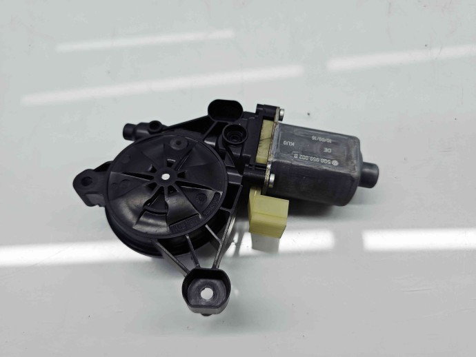 Motoras geam dreapta fata Skoda Superb III Combi (3V5) [Fabr 2015-2024] 5Q0959802B