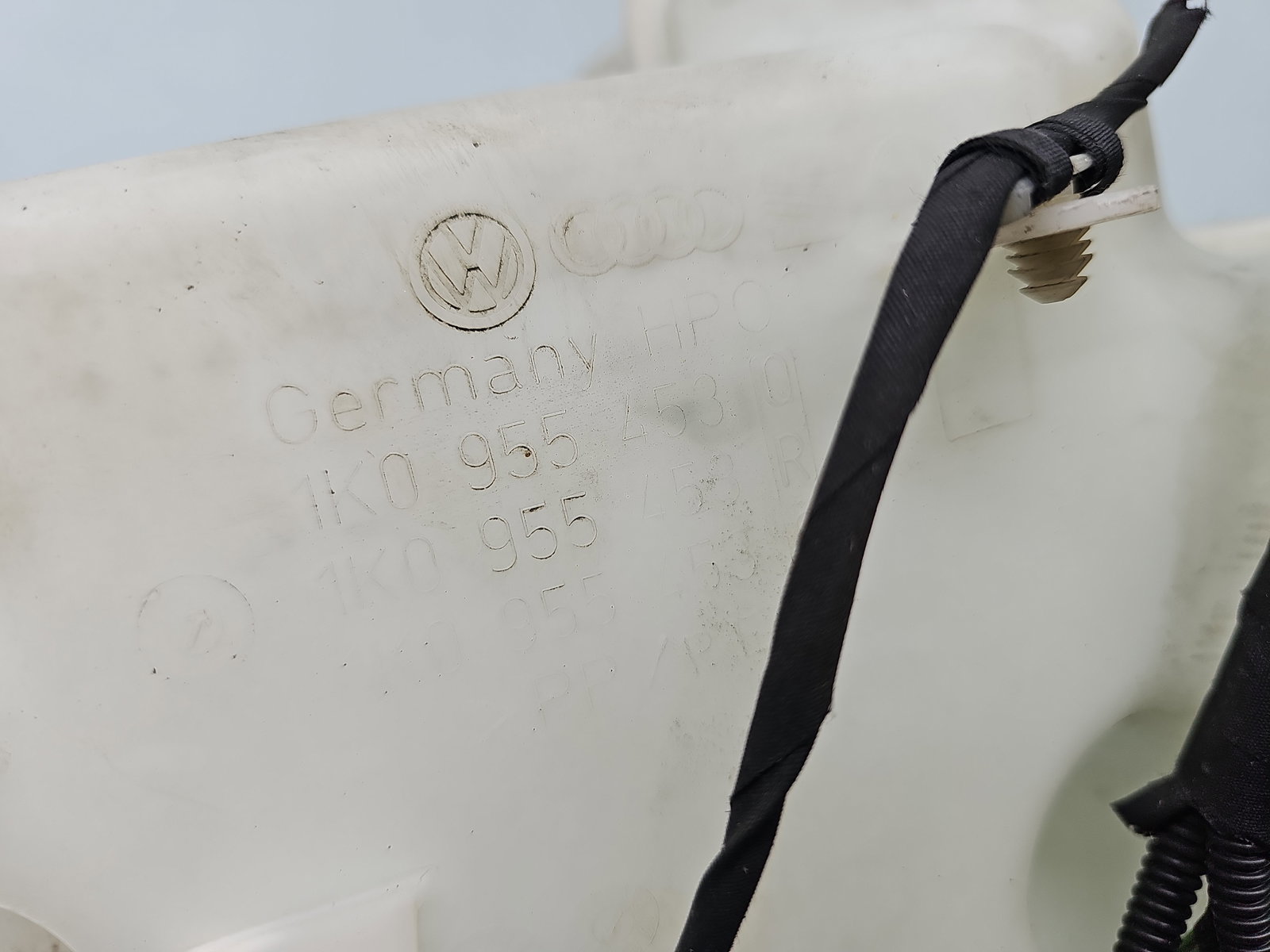 Vas lichid parbriz Volkswagen Golf 6 (5K1) [Fabr 2009-2013] 1K0955453Q - imagine 5