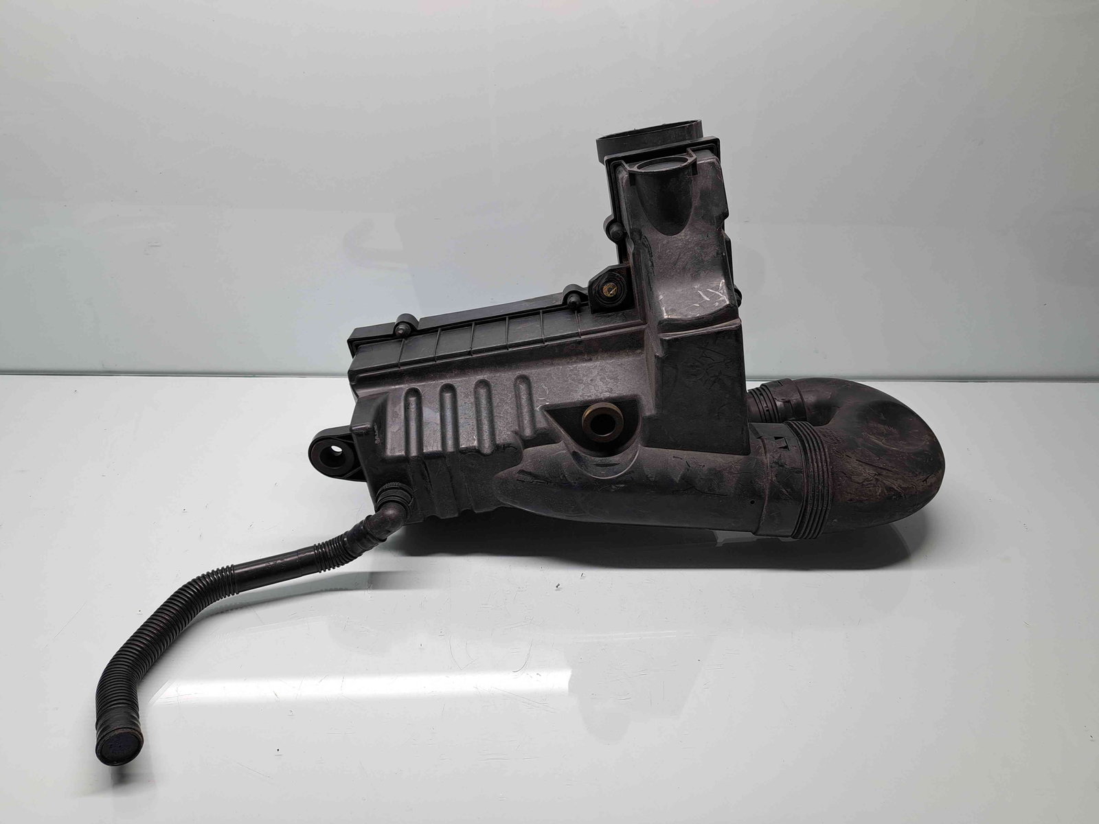 Carcasa filtru aer Audi A3 Sportback (8PA) [Fabr 2004-2013] Facelift 3C0129601CK 2.0 TDI CFFB 103KW / 140CP - imagine 4