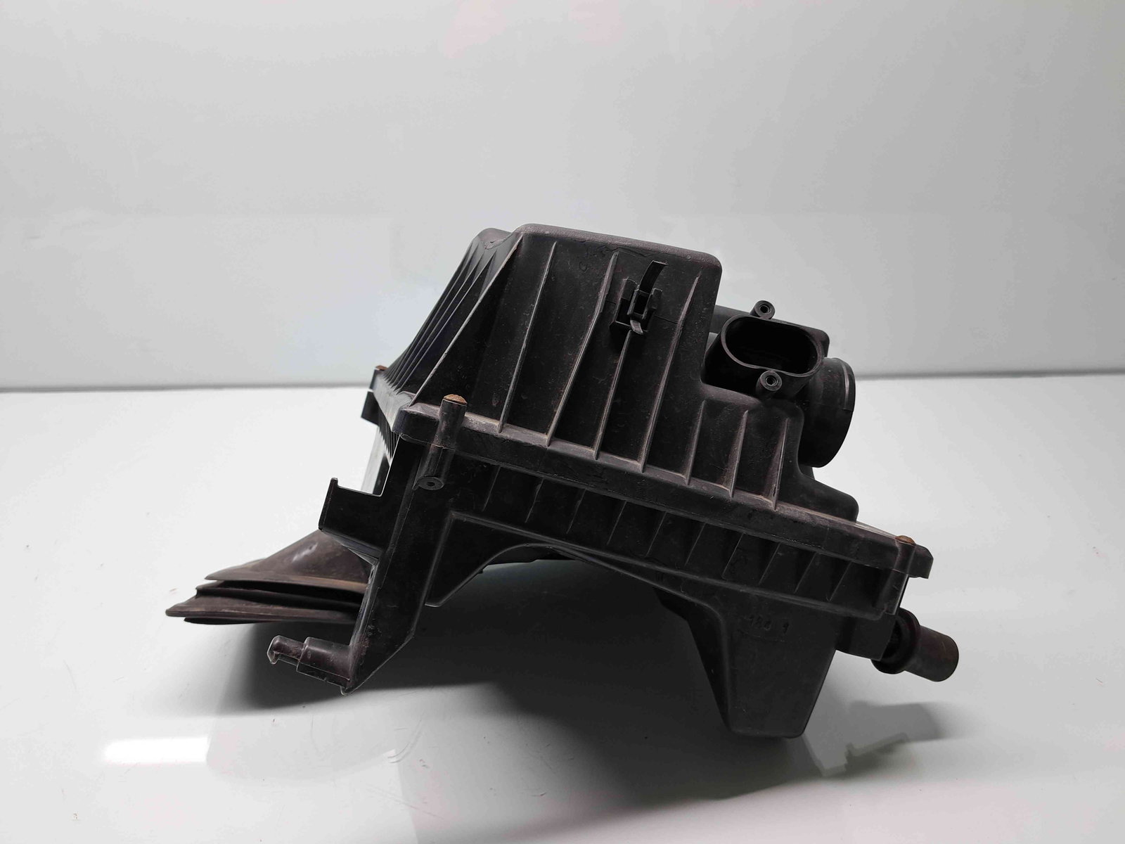 Carcasa filtru aer Opel Astra J [Fabr 2009-2015] 13256899 1.4 Benz A14XER 74KW / 100CP - imagine 3