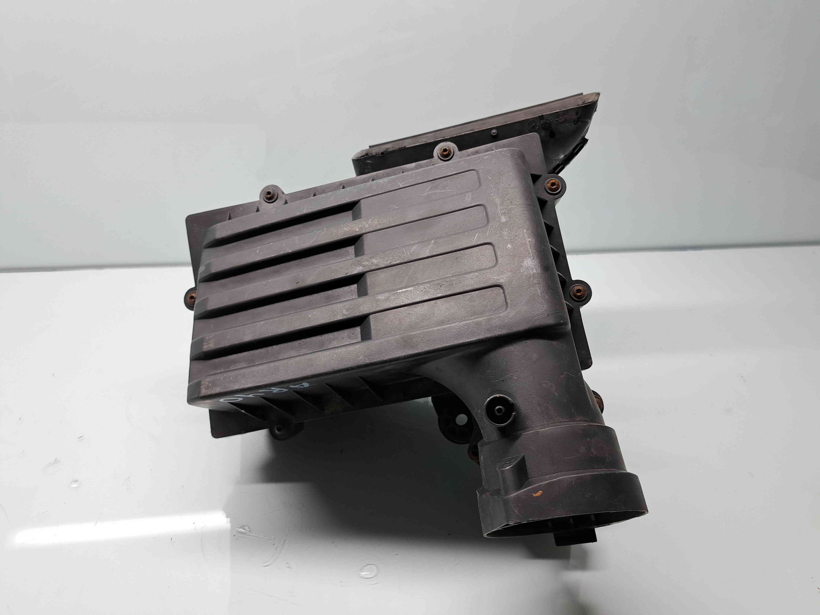 Carcasa filtru aer Skoda Octavia 3 Combi (5E5) [Fabr 2012-prezent] 5Q0129620B 2.0 TDI CRMB 110KW / 150CP - imagine 2