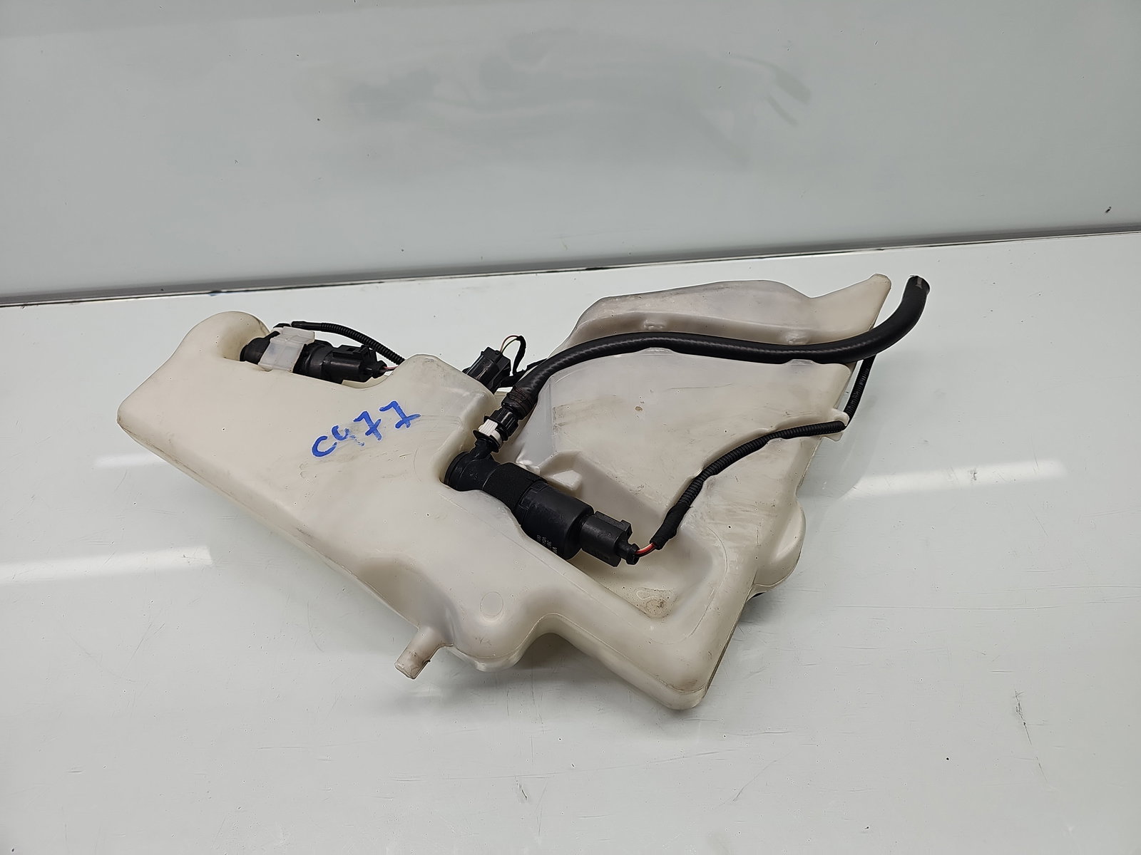 Vas lichid parbriz AUDI A4 (8K2, B8) [Fabr 2008-2015] 8T0955453C - imagine 1