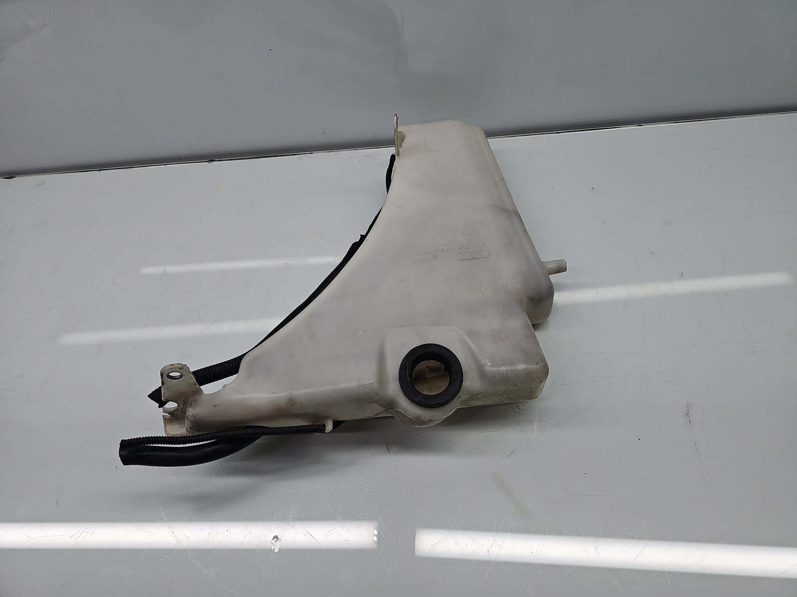 Vas lichid parbriz AUDI A4 (8K2, B8) [Fabr 2008-2015] 8T0955453C - imagine 3