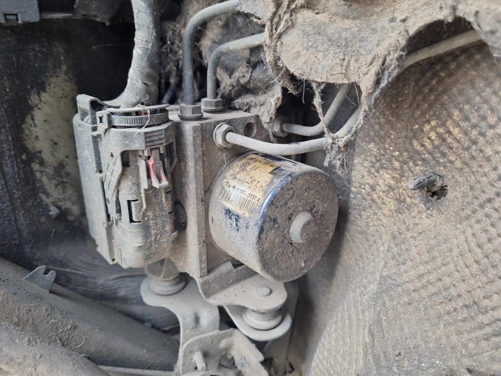 Pompa ABS Volkswagen Caddy 3 (2KA, 2KH) [Fabr 2004-2009] 1K0614117AC 2.0 TDI BST 51KW / 70CP - imagine 2