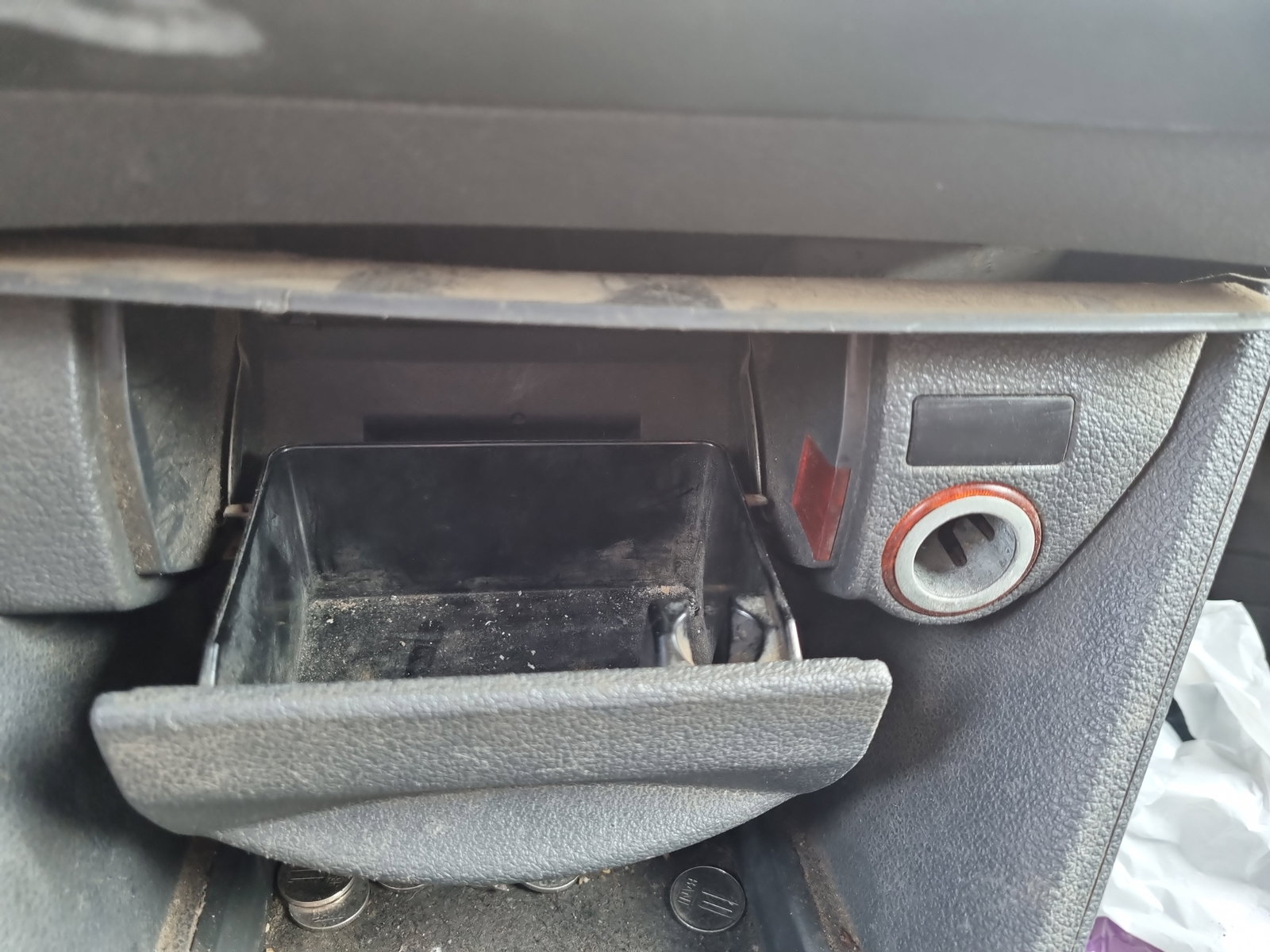 Scrumiera Volkswagen Caddy 3 (2KA, 2KH) [Fabr 2004-2009] OEM - imagine 2