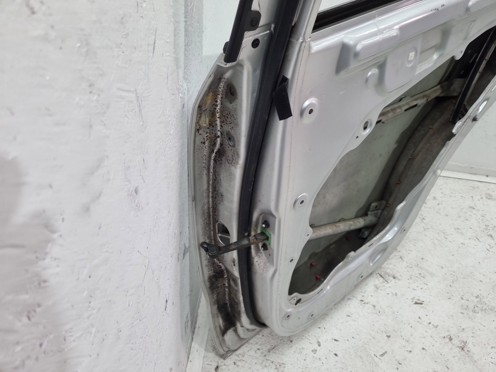 Usa dreapta spate KIA Sorento 2 [Fabr 2009-2015] BRIGHT SILVER - imagine 10