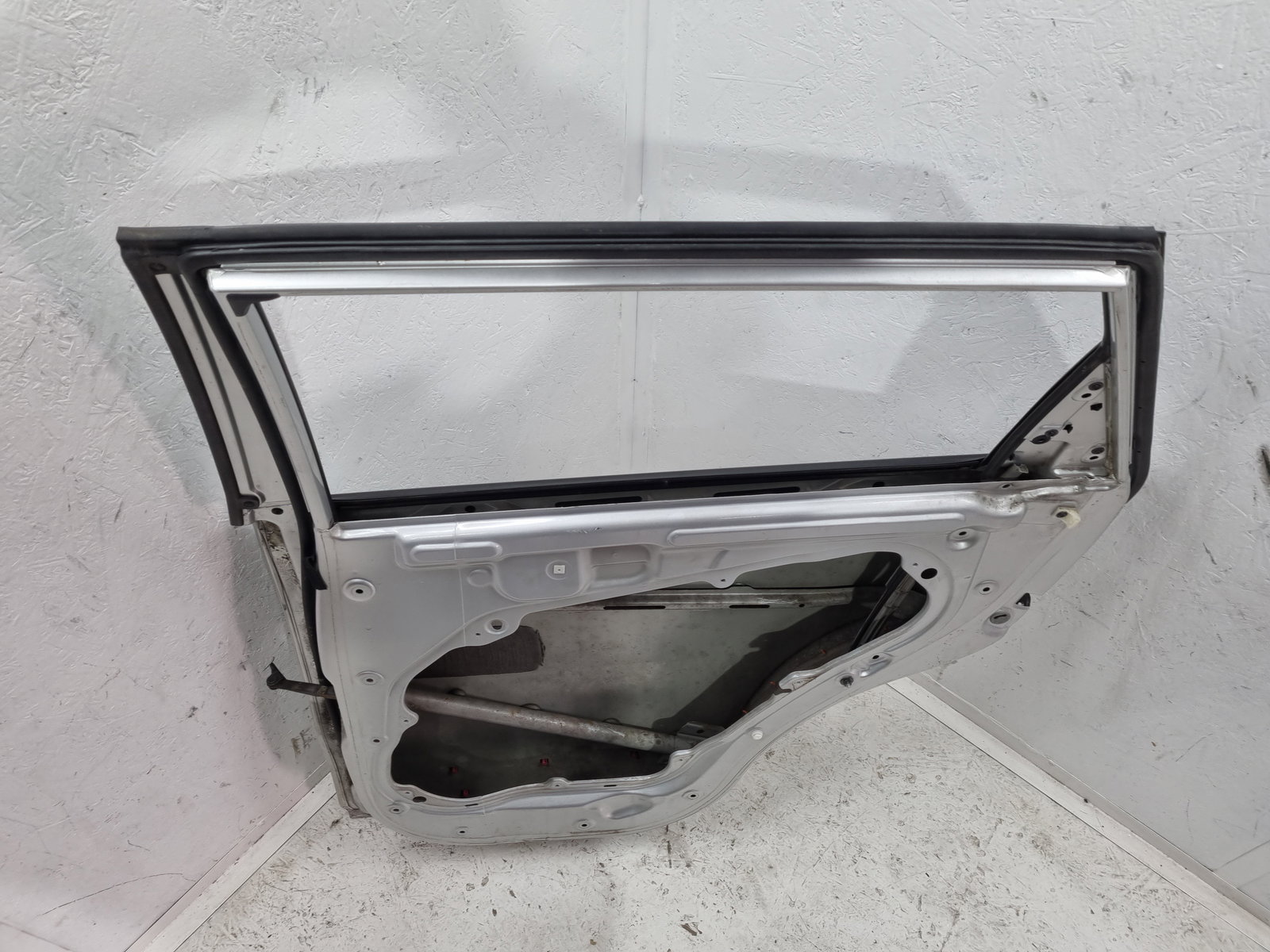 Usa dreapta spate KIA Sorento 2 [Fabr 2009-2015] BRIGHT SILVER - imagine 11