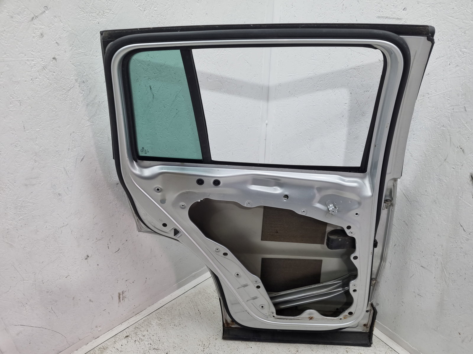Usa stanga spate Volkswagen Tiguan (5N) [Fabr 2007-2016] LA7W - imagine 10