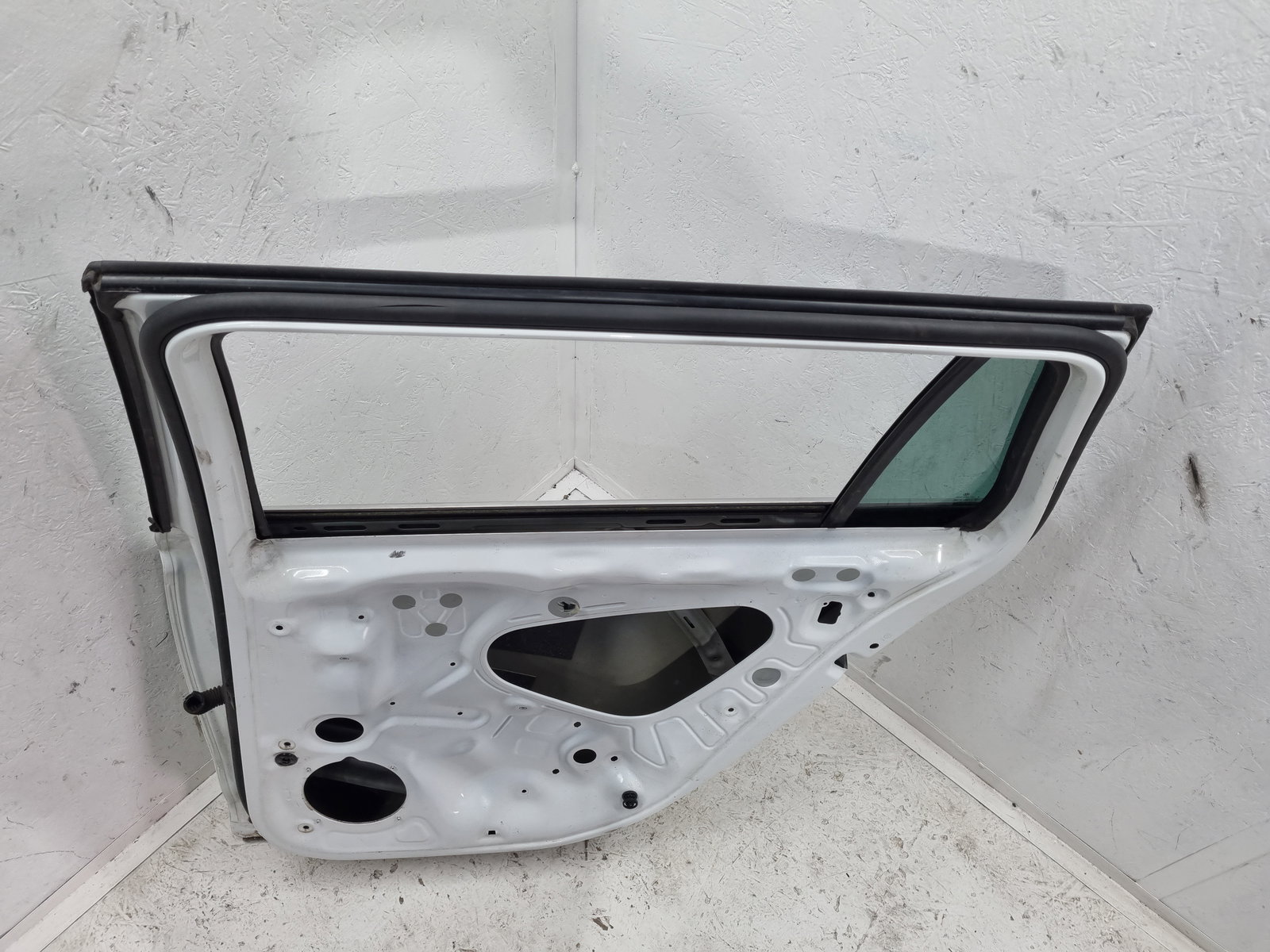 Usa dreapta spate Volkswagen Passat B8 Variant (3G5) [Fabr 2015-prezent] LC9A - imagine 11