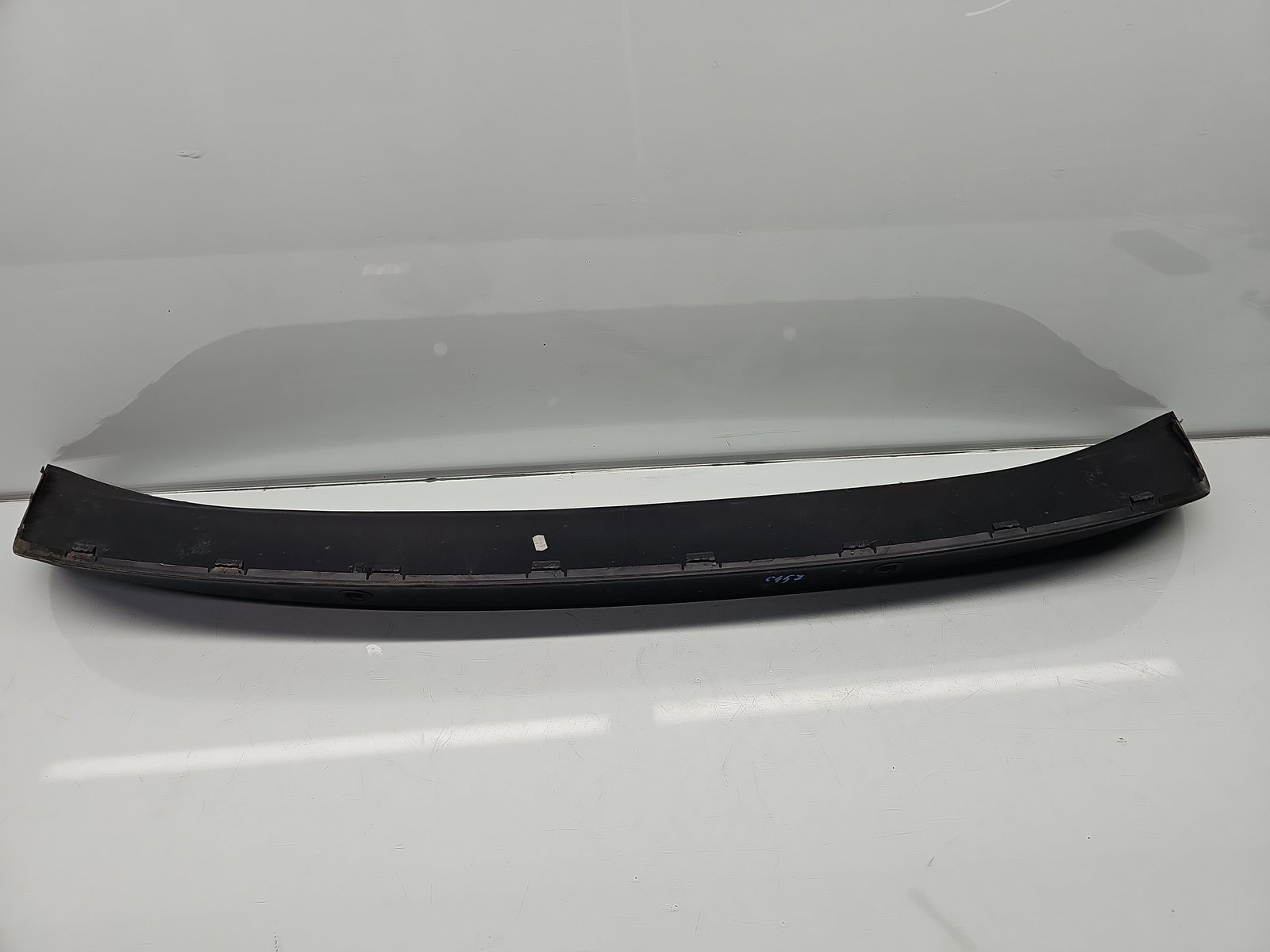 Ornament bara spate Ford B-Max [Fabr 2012-prezent] AV11-17D781-AB - imagine 1