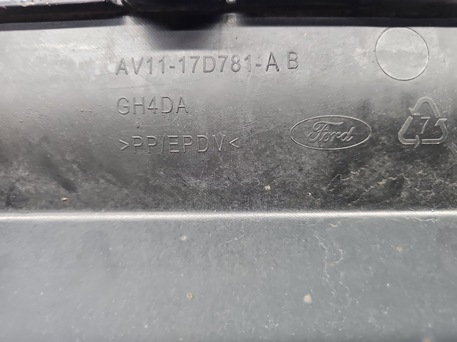 Ornament bara spate Ford B-Max [Fabr 2012-prezent] AV11-17D781-AB - imagine 4