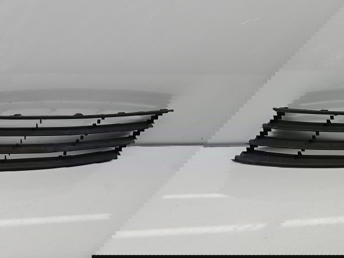 Grila bara fata Skoda Octavia 2 Combi (1Z5) [Fabr 2004-2013] Facelift 1Z0853677C