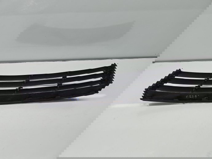 Grila bara fata Skoda Octavia 2 Combi (1Z5) [Fabr 2004-2013] Facelift 1Z0853677C