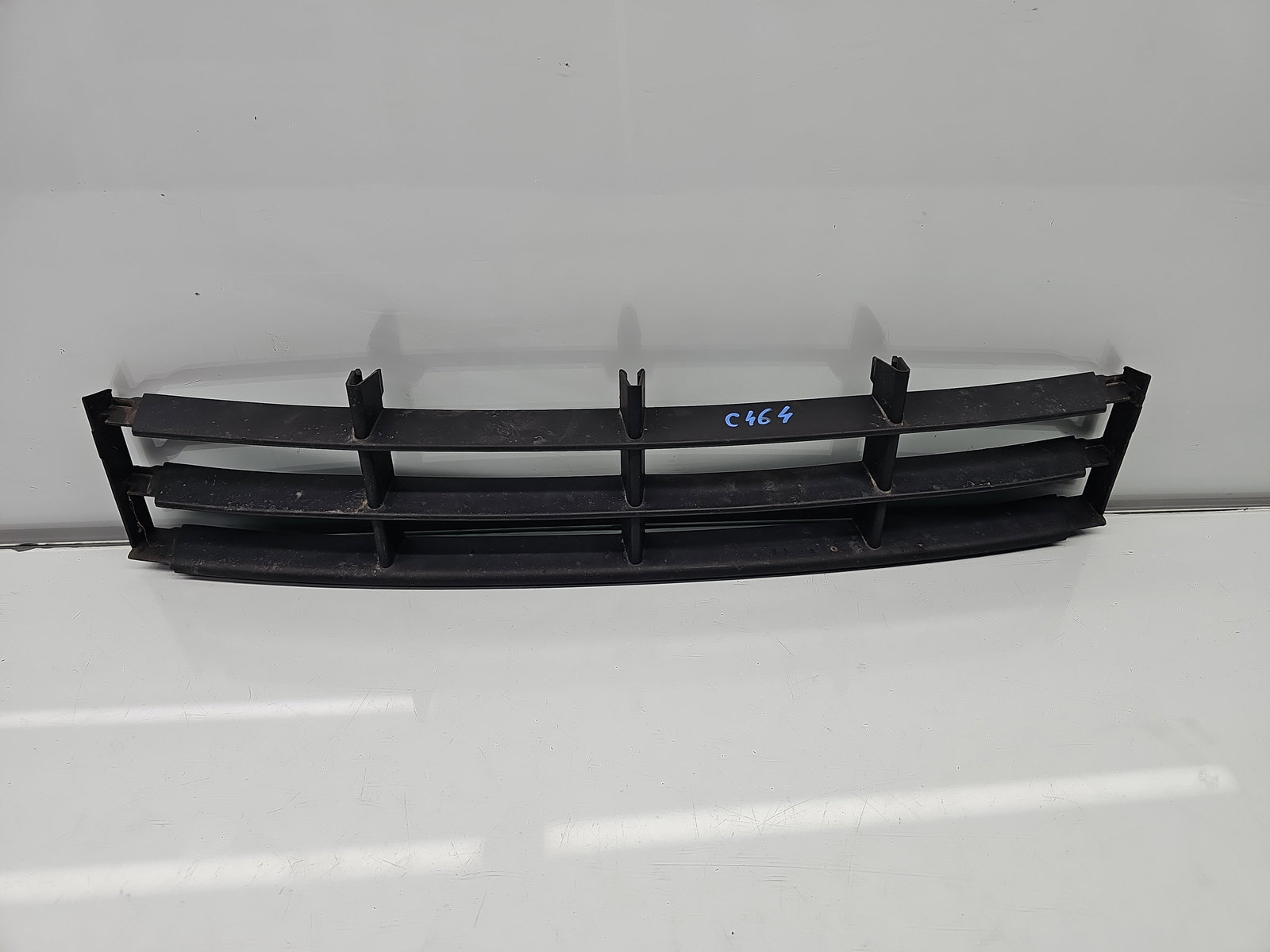 Grila bara fata Skoda Fabia 2 Combi (5J, 545) [Fabr 2007-2014] 5J0853677A - imagine 1