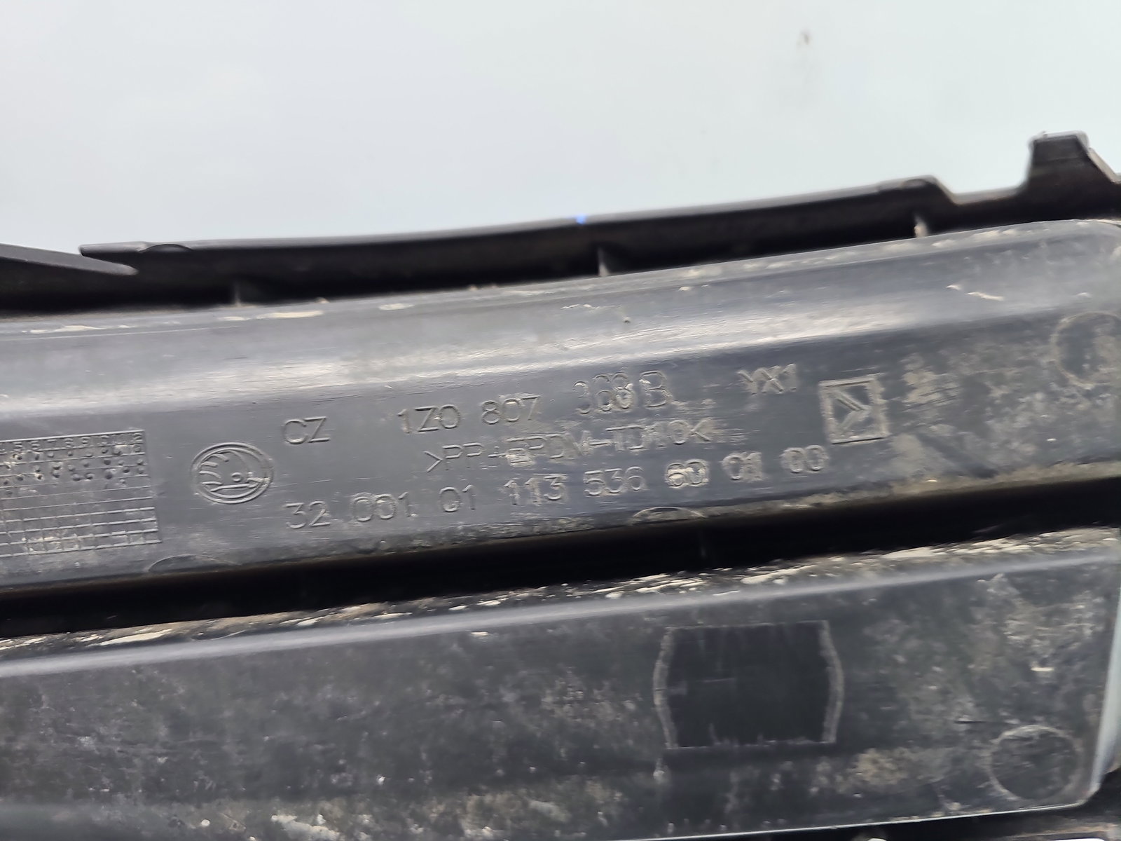 Grila proiector dreapta Skoda Octavia 2 Combi (1Z5) [Fabr 2004-2013] Facelift 1Z0807368B - imagine 4