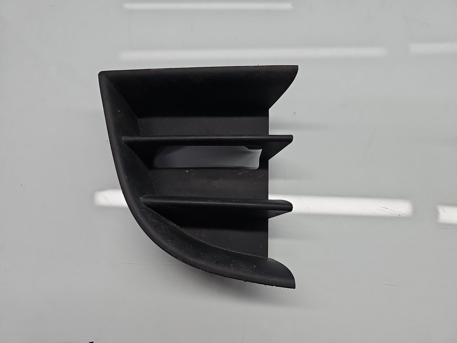 Grila bara fata Skoda Octavia 2 Combi (1Z5) [Fabr 2004-2013] Facelift 1Z0853666C - imagine 1