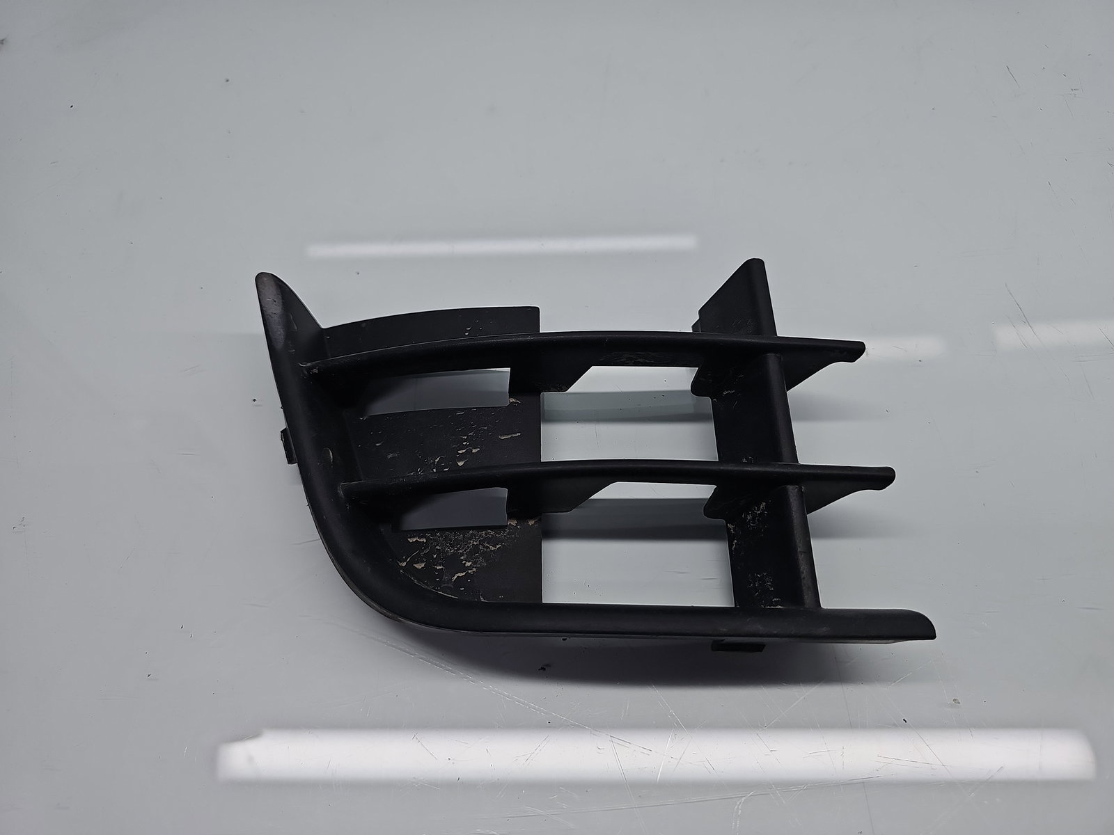 Grila bara fata Skoda Fabia 2 (5J, 542) [Fabr 2007-2014] 5J0853666A - imagine 1