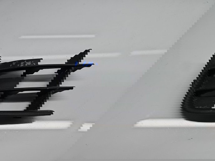 Grila bara fata Skoda Fabia 2 Combi (5J, 545) [Fabr 2007-2014] 5J0853666A