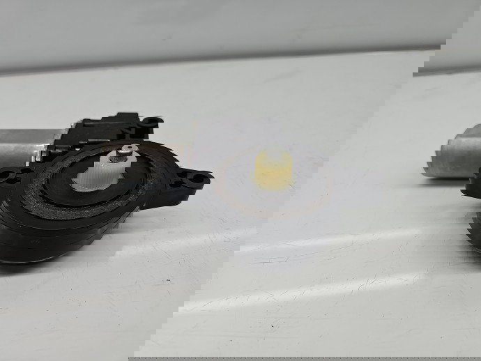 Motoras geam dreapta spate Mazda CX-5 (KE) [Fabr 2011-2016] D6515858X