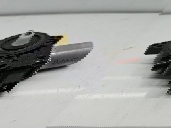 Motoras geam dreapta spate Mazda CX-5 (KE) [Fabr 2011-2016] D6515858X