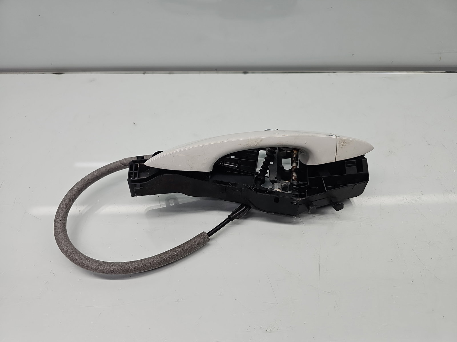 Maner usa dreapta spate Volkswagen Passat B8 Variant (3G5) [Fabr 2015-prezent] LC9A - imagine 1