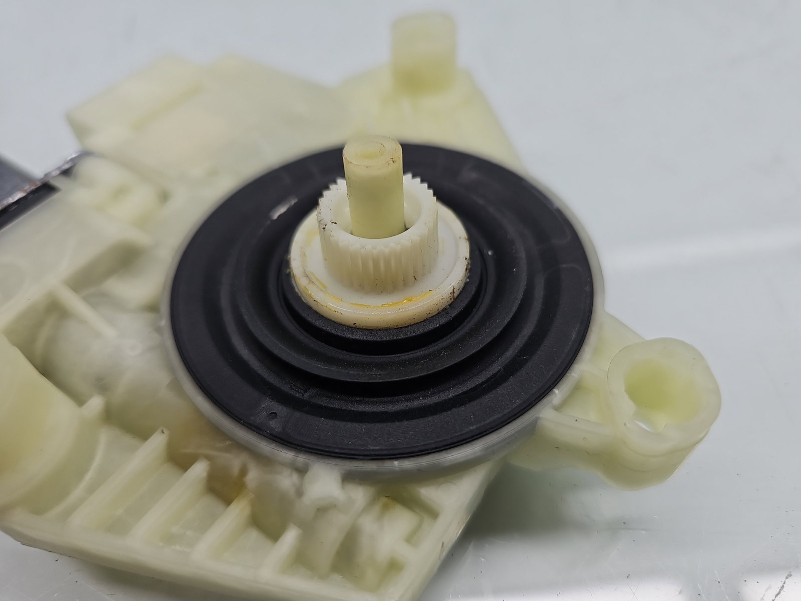 Motoras geam dreapta spate Volkswagen Passat B8 Variant (3G5) [Fabr 2015-prezent] 5Q4959811E - imagine 2