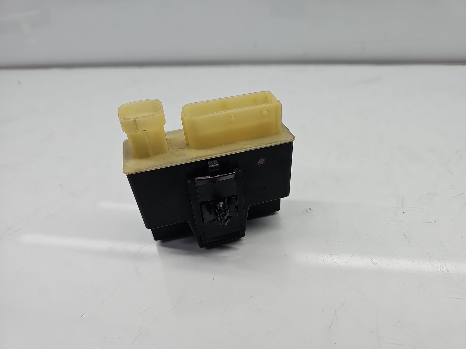 Releu electroventilator PEUGEOT 308 CC [Fabr 2009-2013] 9662570880 - imagine 2