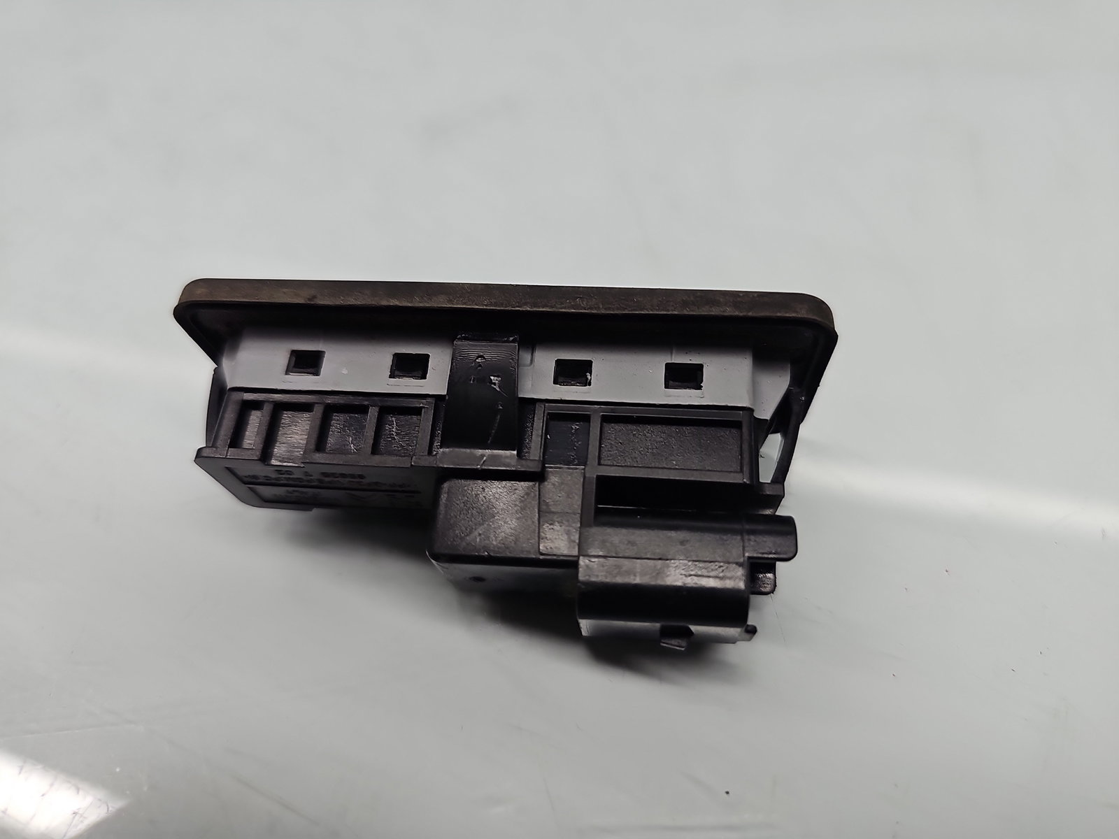 Buton deschidere haion PEUGEOT 308 II GT-Line [Fabr 2019-2021] 9827560380 - imagine 4