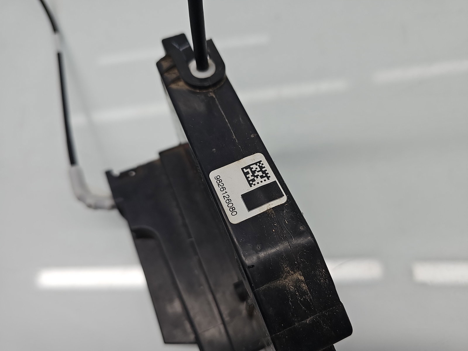 Broasca usa stanga spate Volkswagen Transporter 5 (7HB, 7HJ) [Fabr 2004-2013] 9826126080 - imagine 4