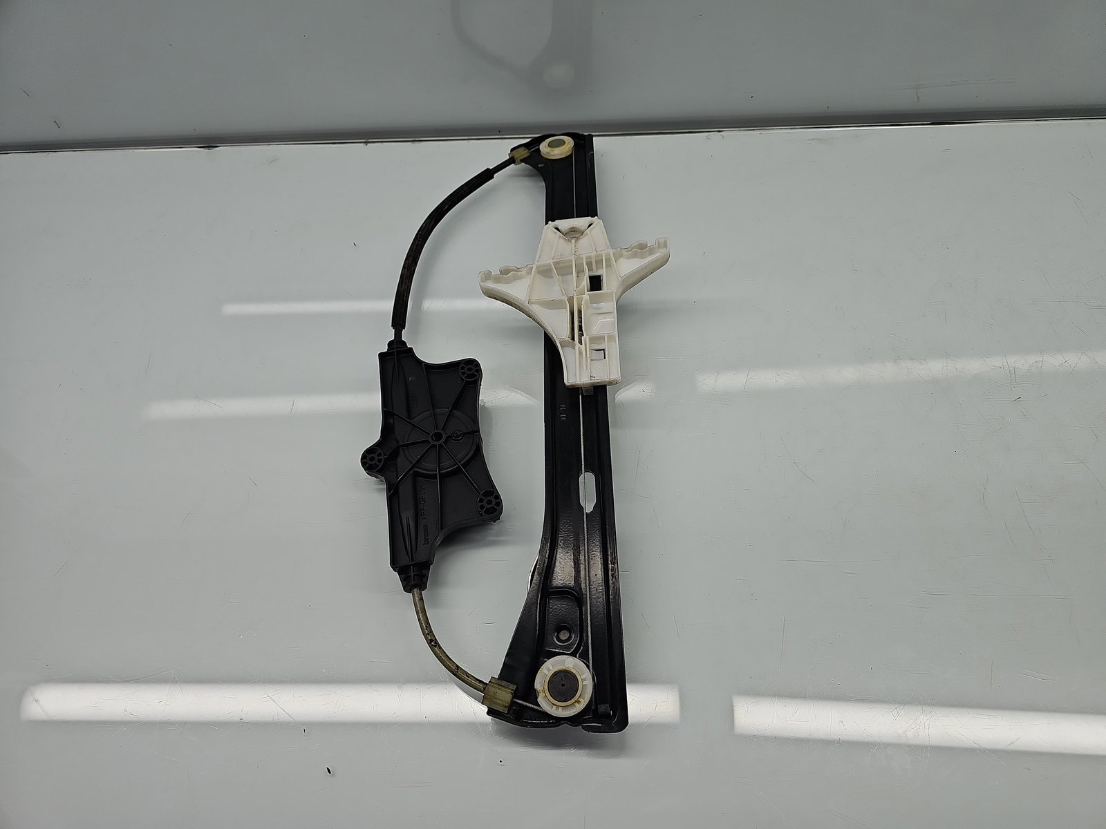 Macara electrica geam dreapta spate Volkswagen Passat B8 Variant (3G5) [Fabr 2015-prezent] 3G9839462A - imagine 4