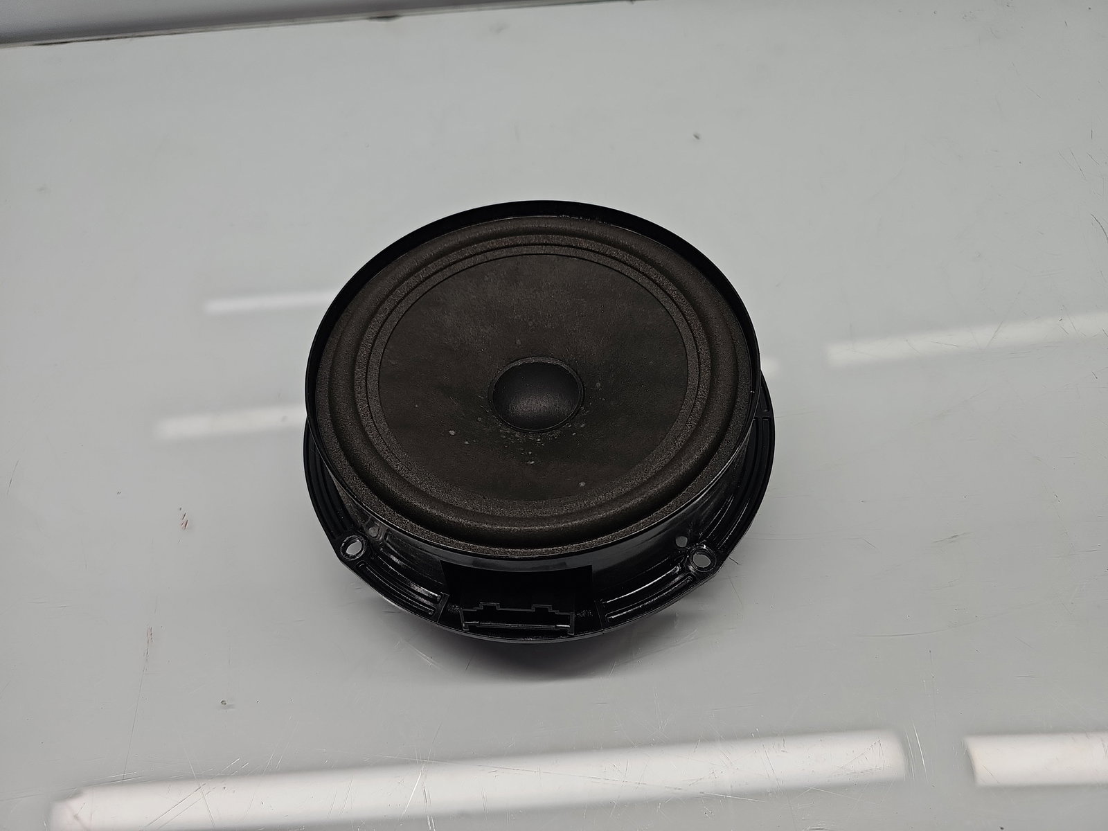 Boxa stanga spate Volkswagen Tiguan (5N) [Fabr 2007-2016] 5N0035453A - imagine 1