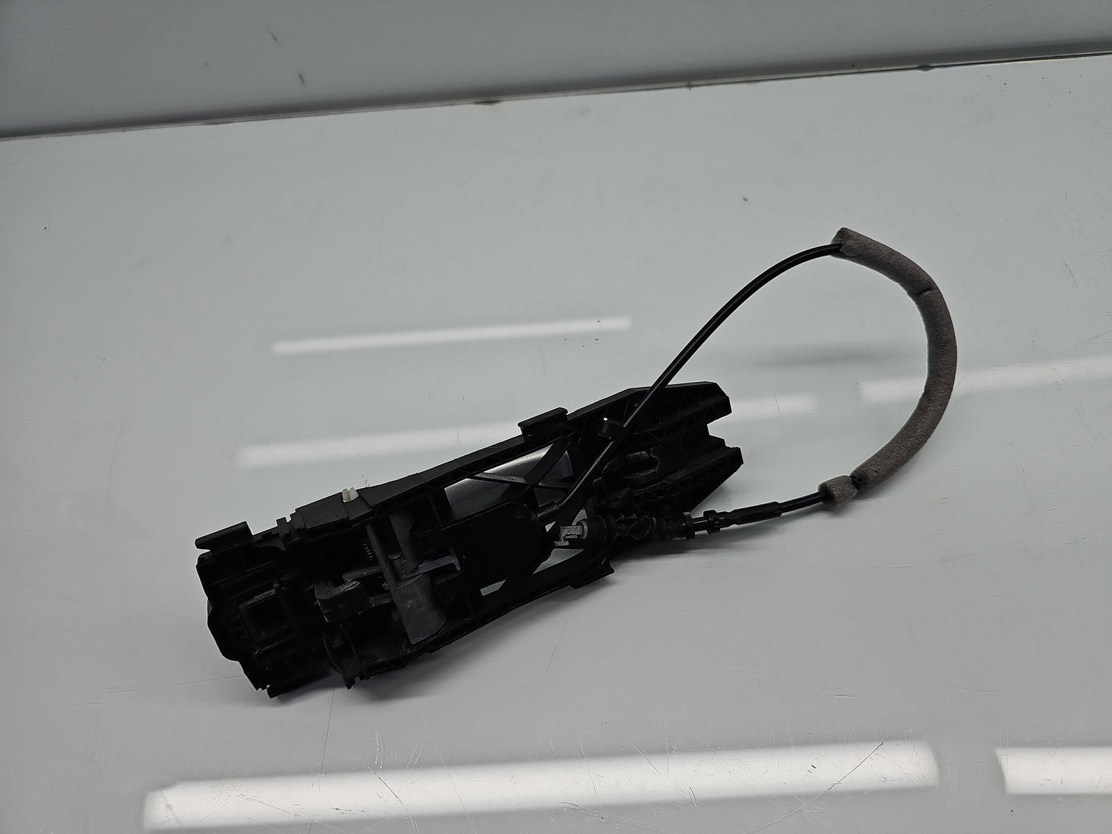 Maner usa stanga spate Volkswagen Tiguan (5N) [Fabr 2007-2016] LA7W - imagine 3