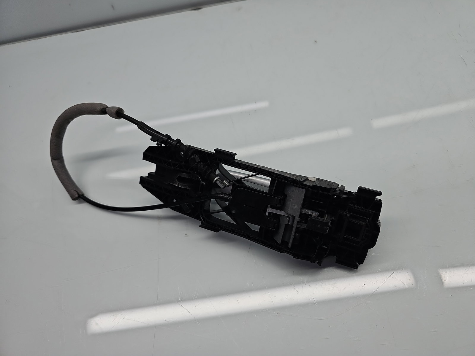 Maner usa stanga spate Volkswagen Tiguan (5N) [Fabr 2007-2016] LA7W - imagine 4