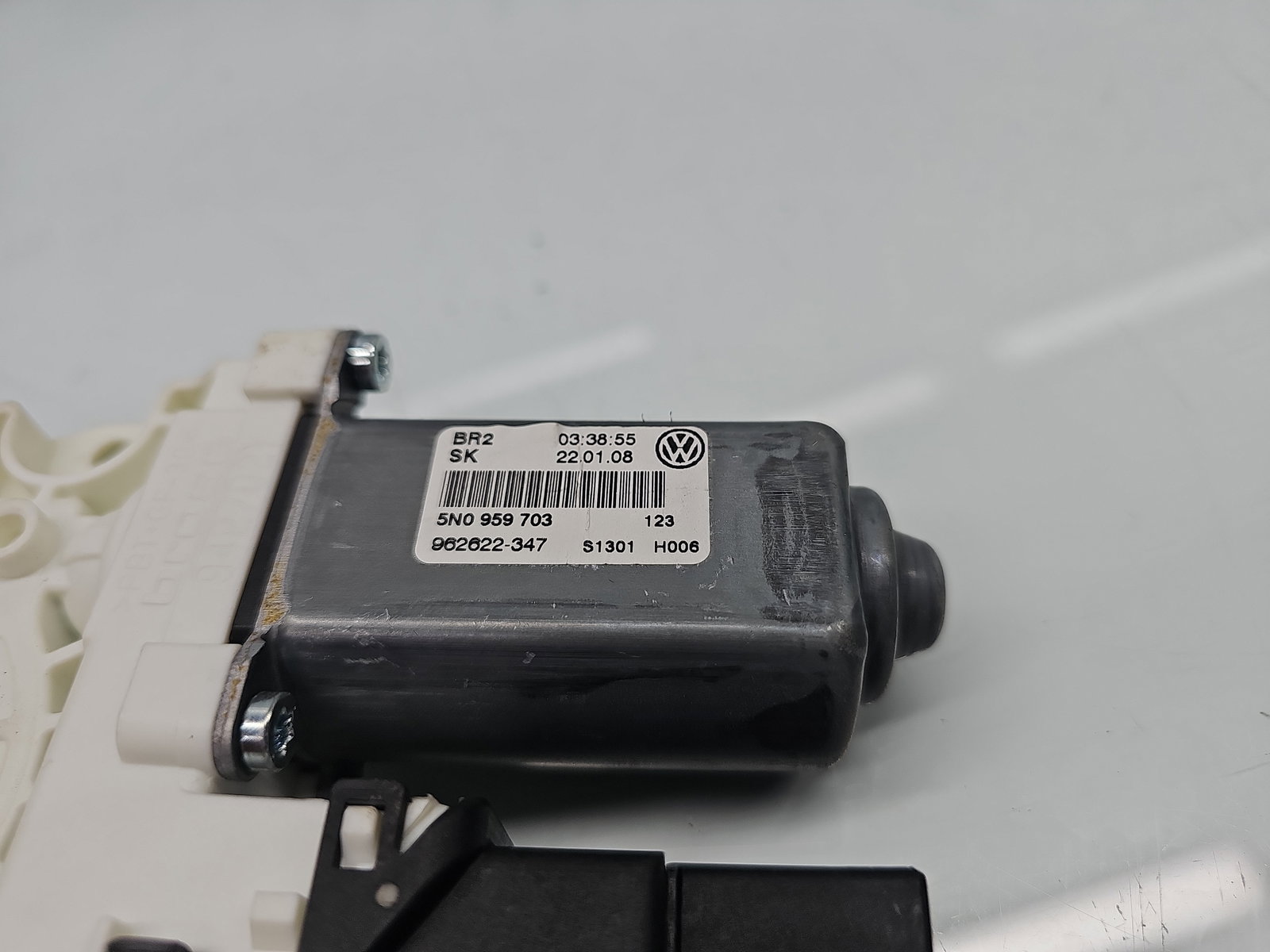 Motoras geam stanga spate Volkswagen Tiguan (5N) [Fabr 2007-2016] 5N0959703 - imagine 5