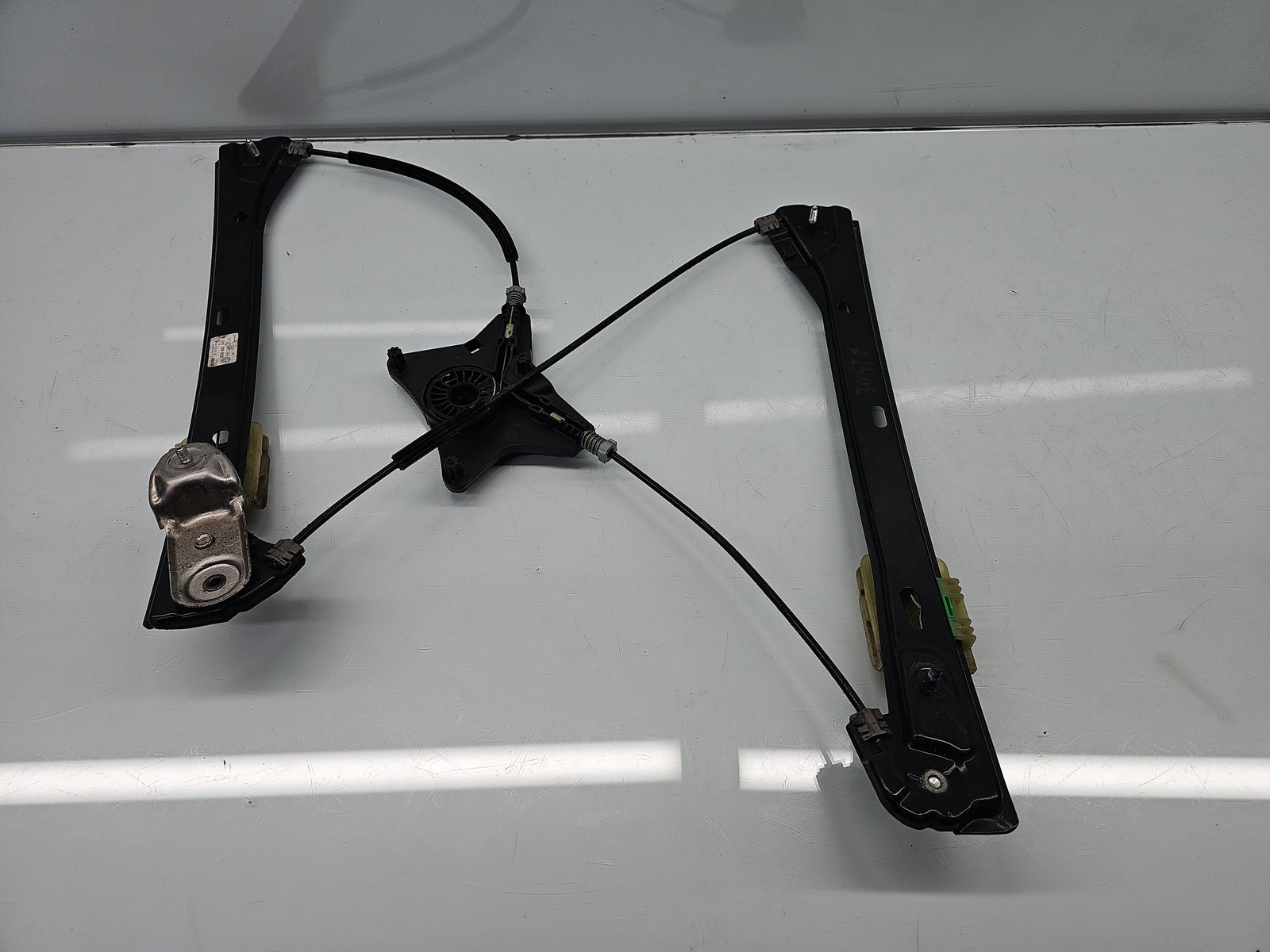 Macara electrica geam stanga fata Volkswagen Passat B8 Variant (3G5) [Fabr 2015-prezent] 3G0837461B - imagine 1