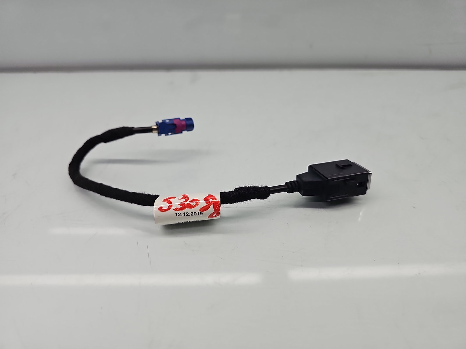 Conector auxiliar USB PEUGEOT 308 II GT-Line [Fabr 2019-2021] 9826717080 - imagine 1