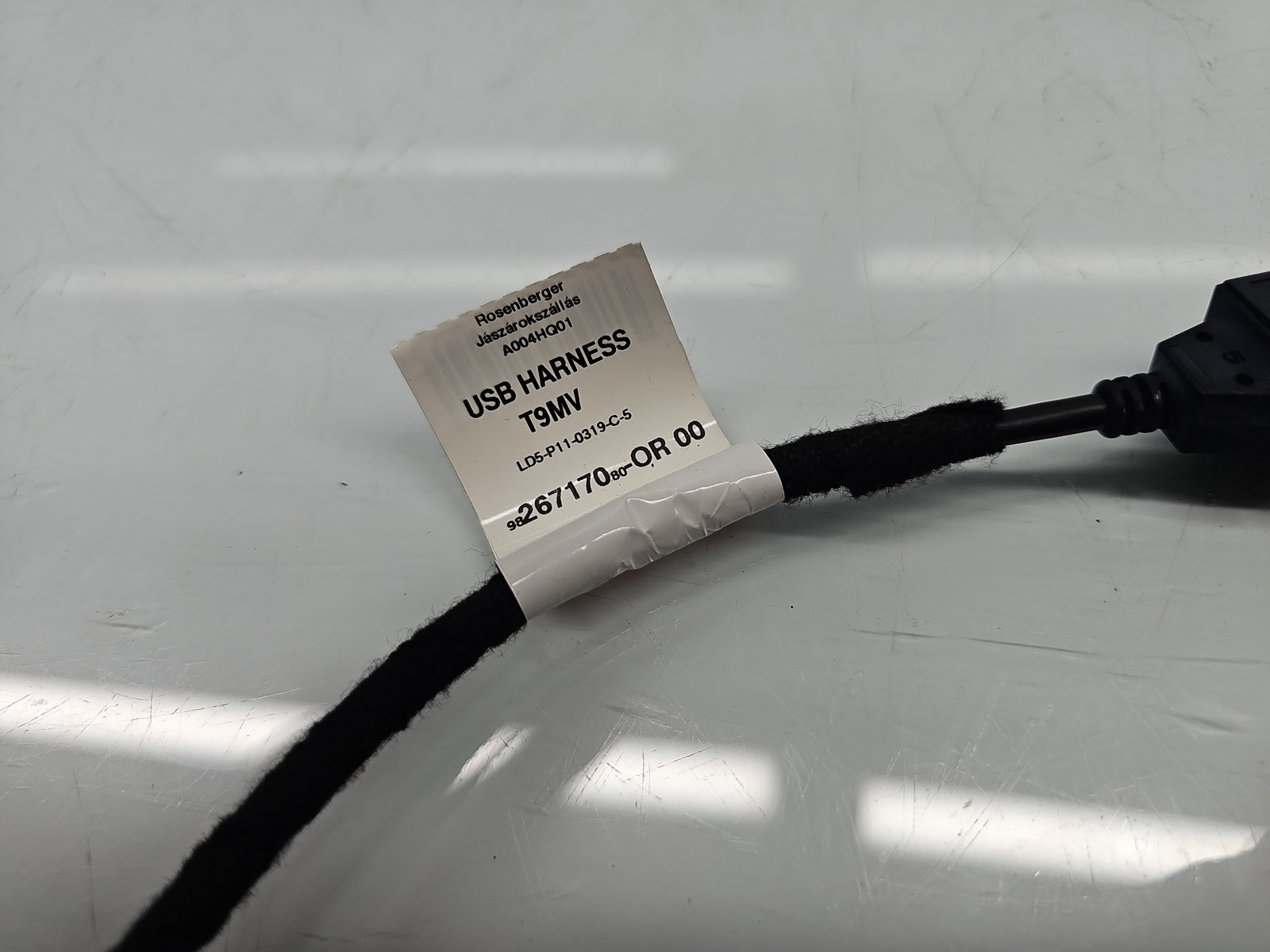 Conector auxiliar USB PEUGEOT 308 II GT-Line [Fabr 2019-2021] 9826717080 - imagine 5