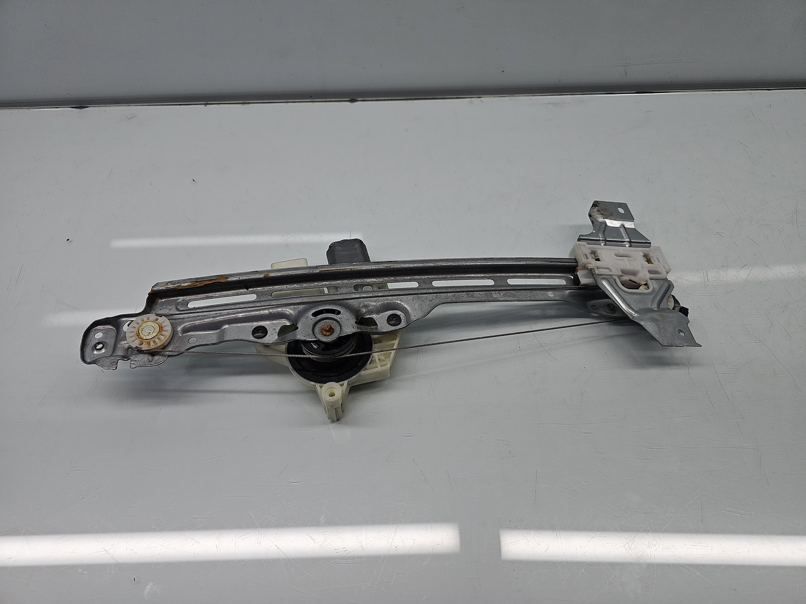 Macara electrica geam dreapta spate PEUGEOT 308 II GT-Line [Fabr 2019-2021] 9825710480 - imagine 1